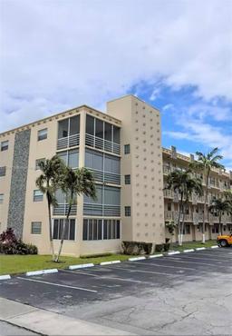 Picture of 2145 Pierce St # 305, Hollywood, FL 33020