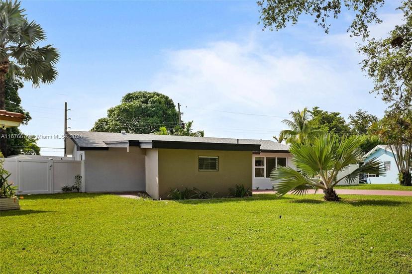 Picture of 421 S 56Th Ter # 421, Hollywood FL 33023