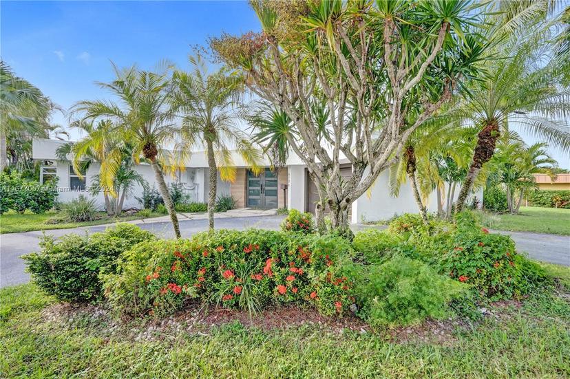 Picture of 6106 Royal Poinciana Ln, Tamarac FL 33319