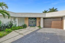 Picture of 6106 Royal Poinciana Ln, Tamarac, FL 33319