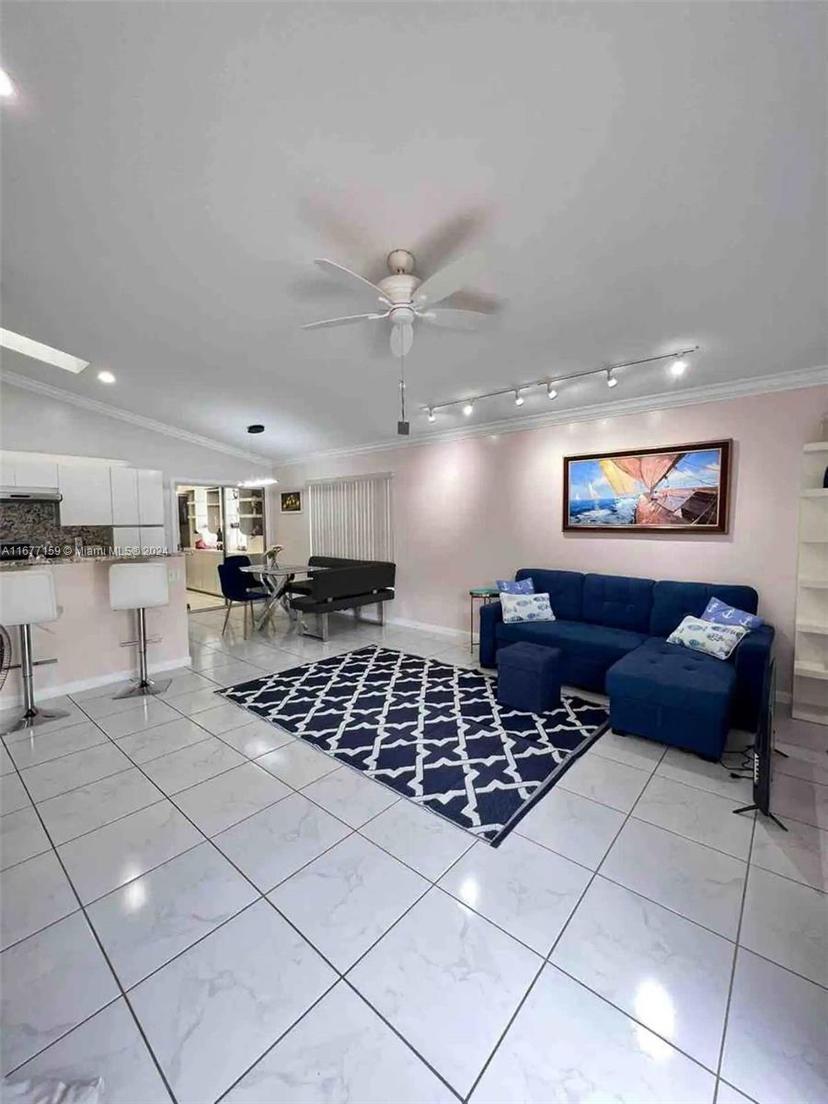 Picture of 411 SE 7Th St, Dania Beach FL 33004