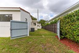 Picture of 2633 Arthur St, Hollywood, FL 33020