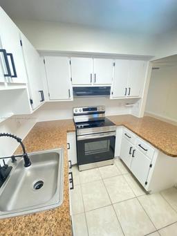 Picture of 2029 NW 46Th Ave # E308, Lauderhill, FL 33313