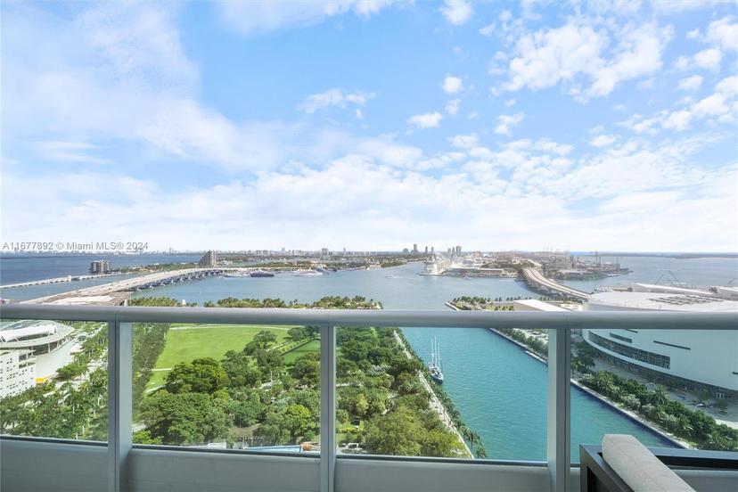 Picture of 900 Biscayne Blvd # 2709, Miami FL 33132