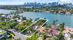 Picture of 330 W Rivo Alto Dr, Miami Beach, FL 33139