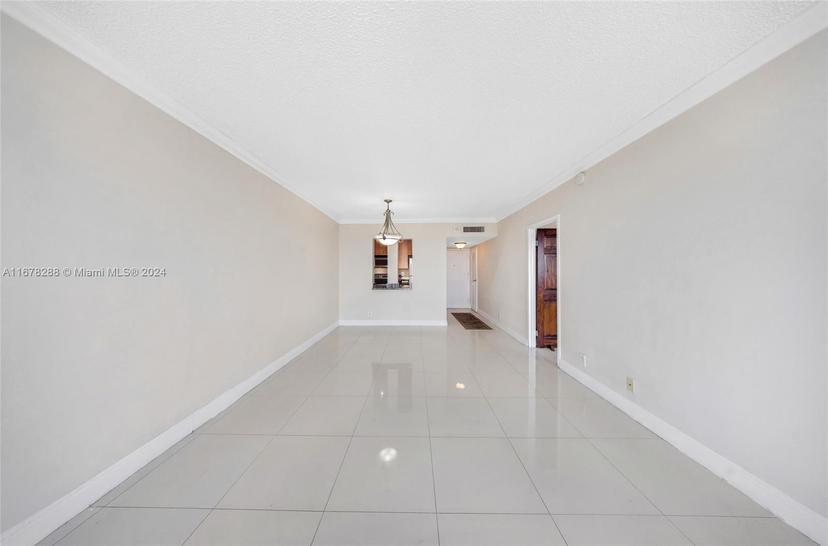 Picture of 2450 NE 135Th St # 1006, North Miami FL 33181