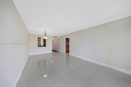 Picture of 2450 NE 135Th St # 1006, North Miami, FL 33181