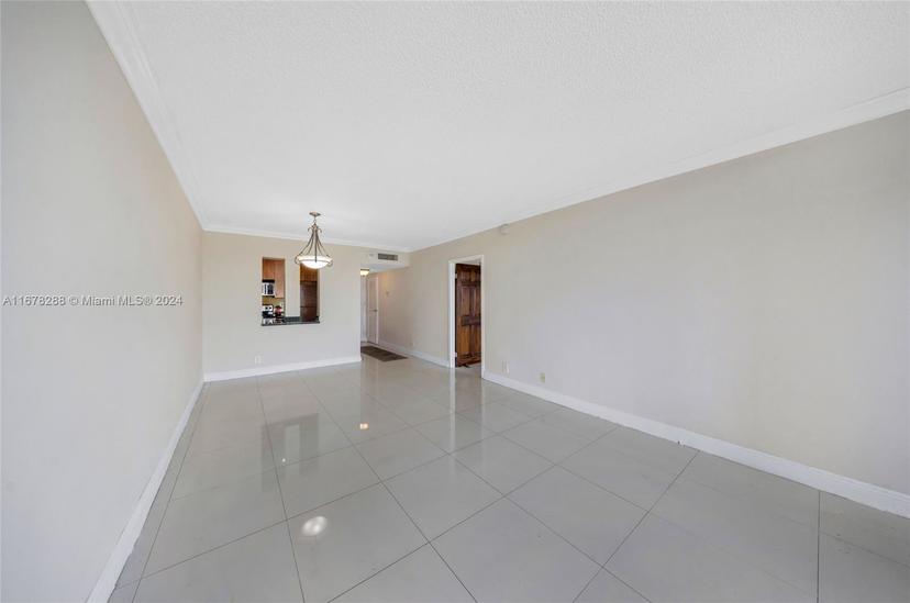 Picture of 2450 NE 135Th St # 1006, North Miami FL 33181