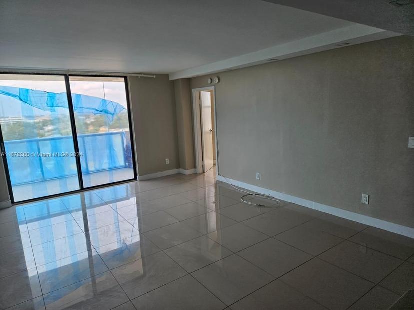 Picture of 13499 Biscayne Blvd # 805, North Miami FL 33181