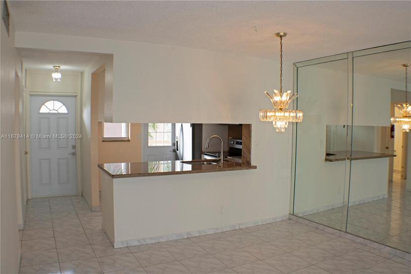 Picture of 610 NE 12Th Ave # 406, Hallandale Beach FL 33009