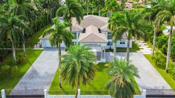 Picture of 9928 NW 133Rd St, Hialeah Gardens, FL 33018