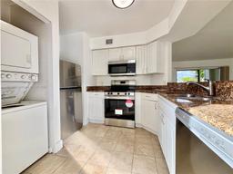 Picture of 3405 NW 44Th St # 104, Oakland Park, FL 33309