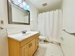 Picture of 3405 NW 44Th St # 104, Oakland Park, FL 33309