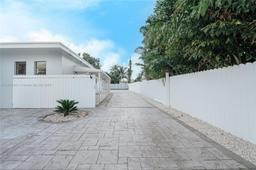 Picture of 230 E 56Th St, Hialeah, FL 33013