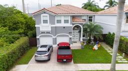 Picture of 4873 NW 113Th Pl, Doral, FL 33178