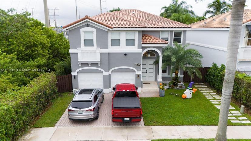 Picture of 4873 NW 113Th Pl, Doral FL 33178