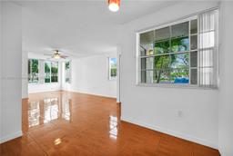 Picture of 2880 N Oakland Forest Dr # 102, Oakland Park, FL 33309