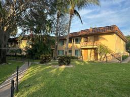 Picture of 2510 NW 39Th Way # 104, Lauderdale Lakes, FL 33311