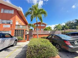 Picture of 421 NE 68 St # 8, Miami, FL 33138