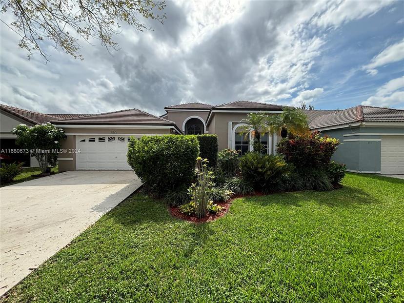 Picture of 495 Carrington Ln, Weston FL 33326