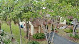 Picture of 16273 Laurel Dr # 7, Weston, FL 33326