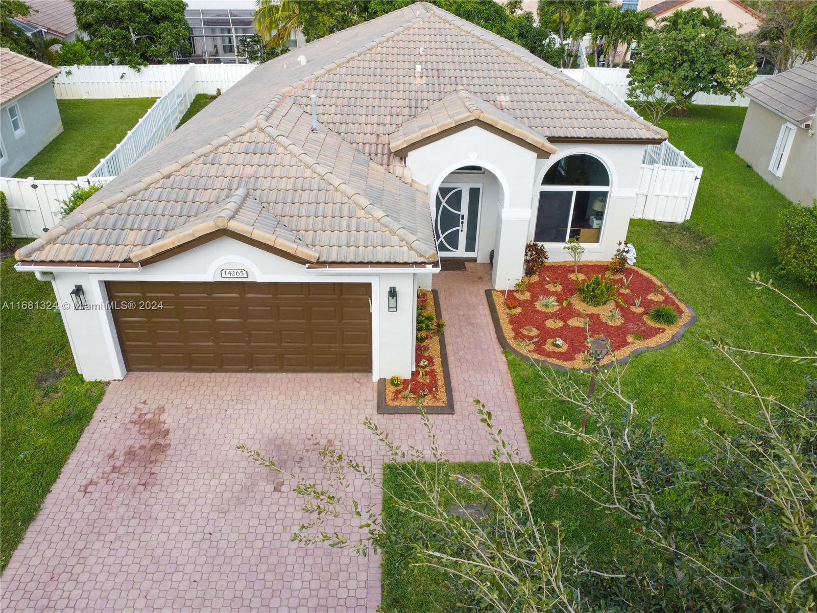 Picture of 14265 NW 18Th Pl, Pembroke Pines, FL 33028