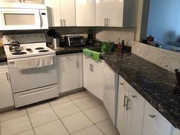 Picture of 1710 NE 191St St # 3, Miami, FL 33179