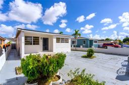 Picture of 1875 W 2Nd Ave, Hialeah, FL 33010