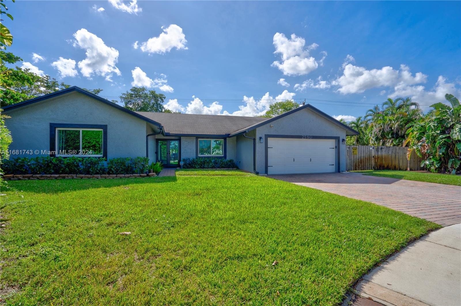 Picture of 2980 SW 82Nd Way, Davie, FL 33328