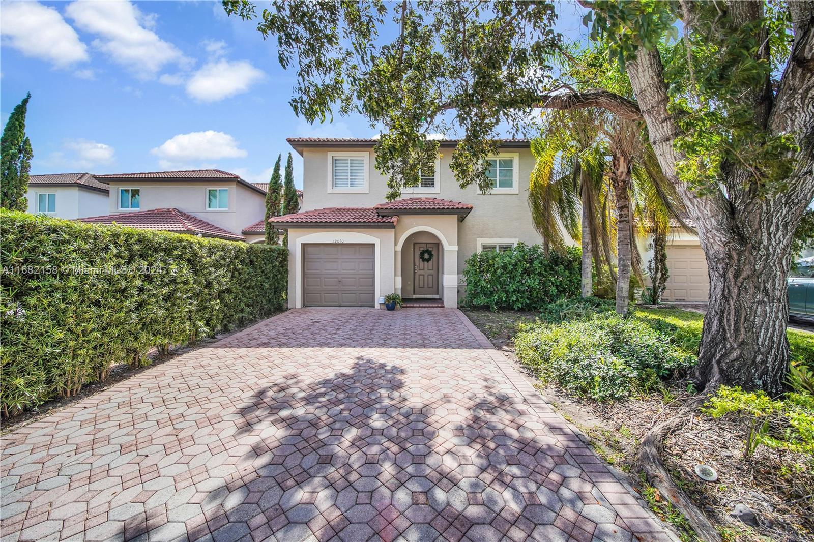 Picture of 12070 SW 135Th Ter, Miami, FL 33186