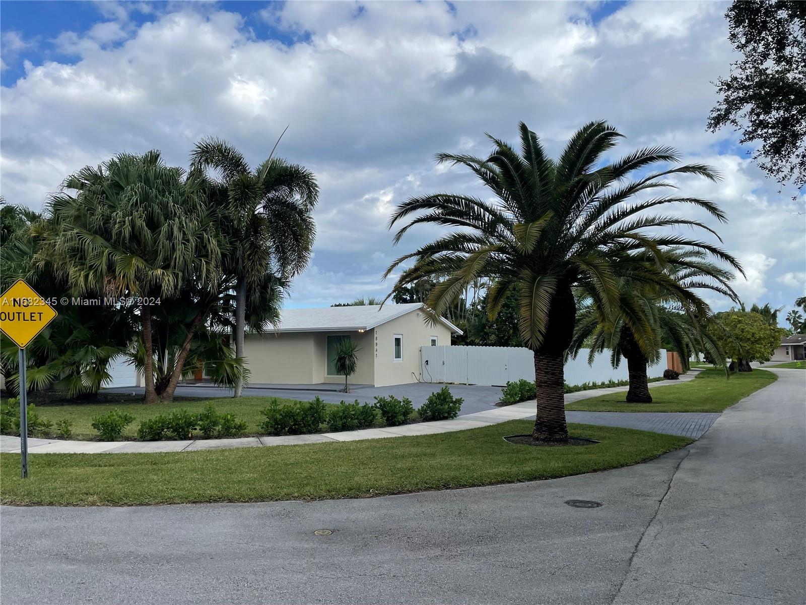 Picture of 18941 SW 92Nd Ct, Cutler Bay, FL 33157