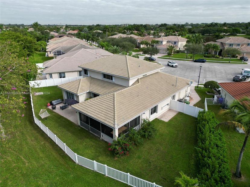 Picture of 6893 SW 194Th Ave, Pembroke Pines FL 33332