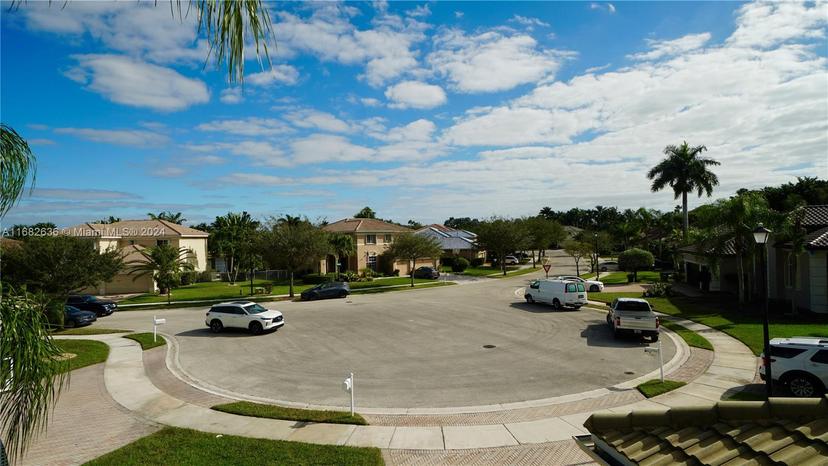 Picture of 6893 SW 194Th Ave, Pembroke Pines FL 33332