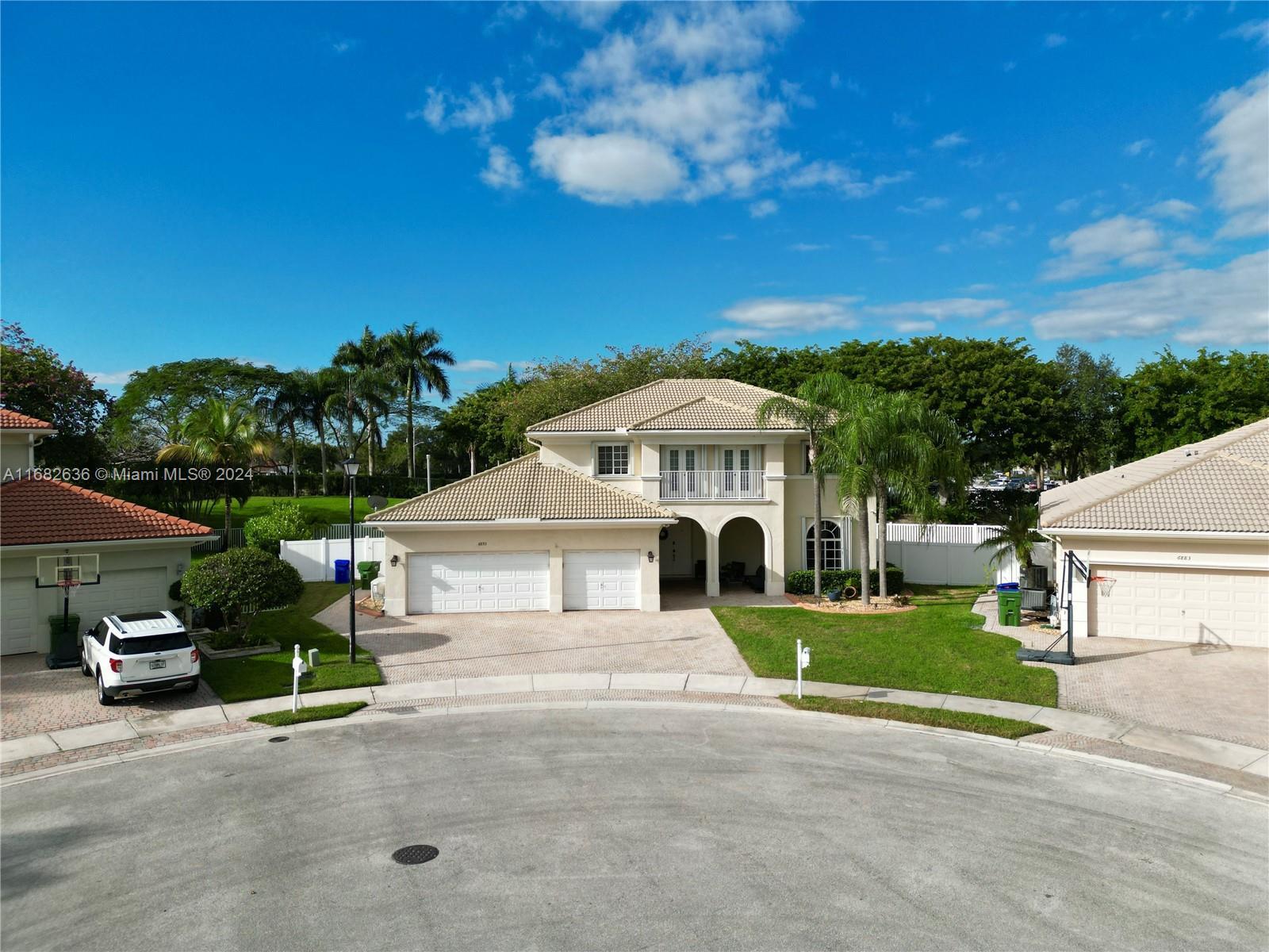 Picture of 6893 SW 194Th Ave, Pembroke Pines, FL 33332