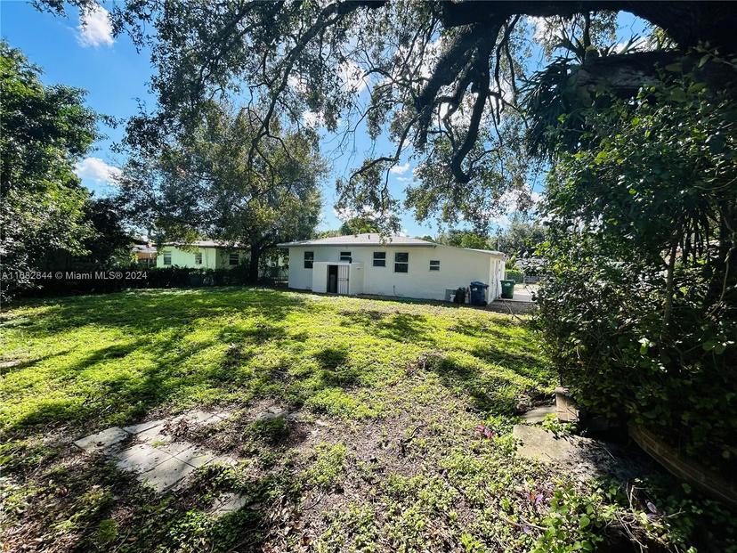 Picture of 2285 NW 102Nd St, Miami FL 33147