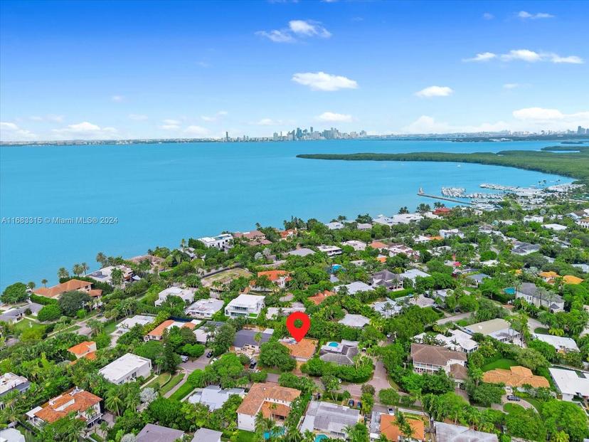 Picture of 361 W Heather Dr, Key Biscayne FL 33149