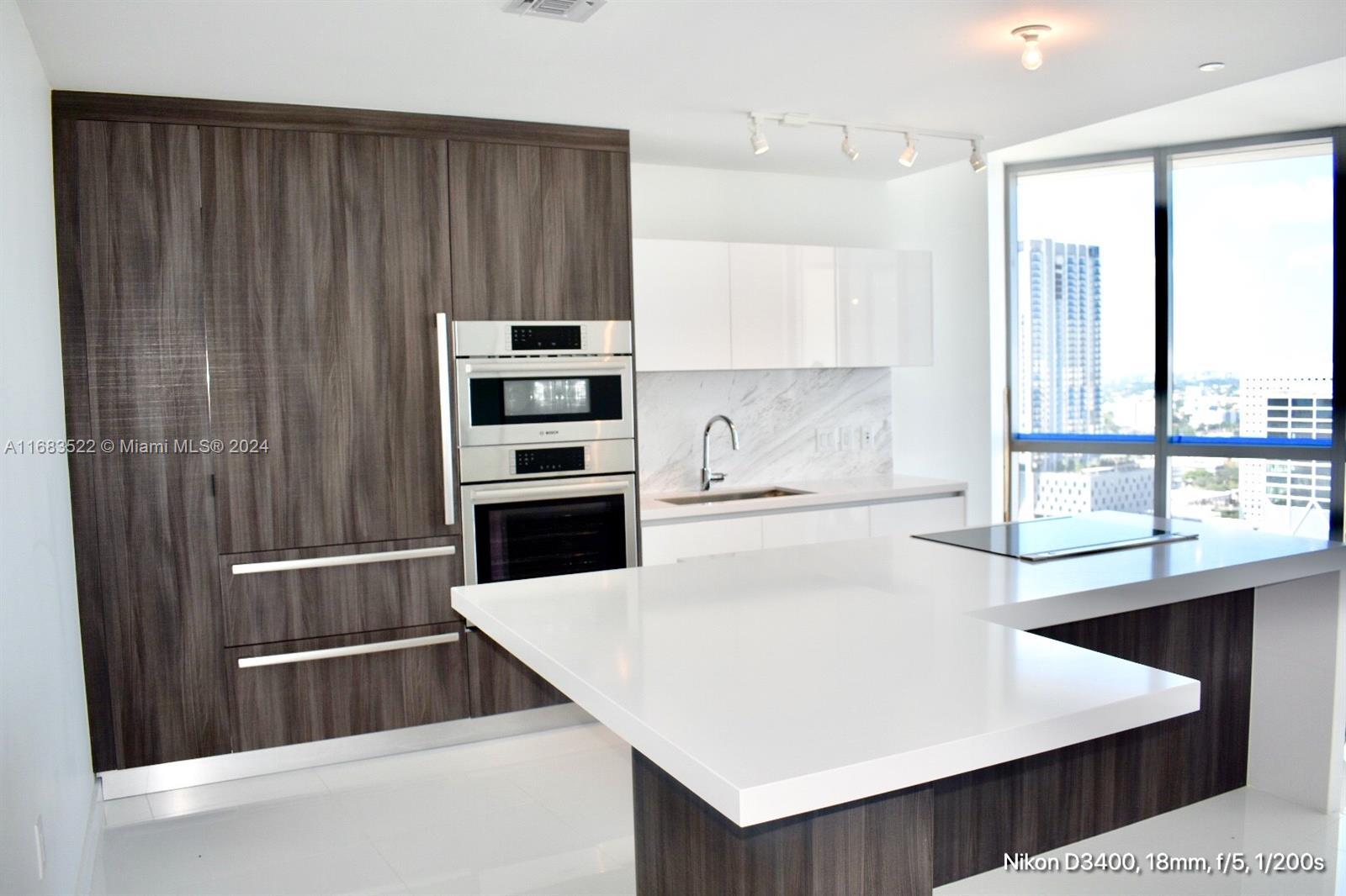 Picture of 851 NE 1St Ave # 2510, Miami, FL 33132