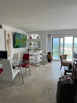 Picture of 11111 Biscayne Blvd # 16H, Miami, FL 33181