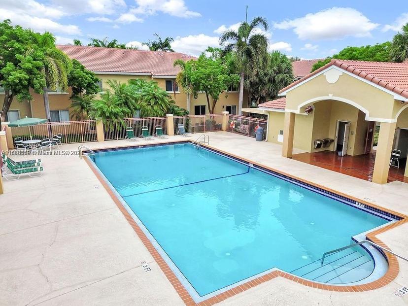 Picture of 7930 NW 7Th St # 201, Pembroke Pines FL 33024