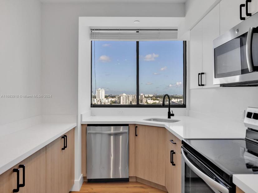 Picture of 1330 West Ave # 1511, Miami Beach FL 33139