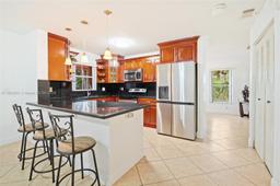 Picture of 4333 SW 84Th Ter, Davie, FL 33328