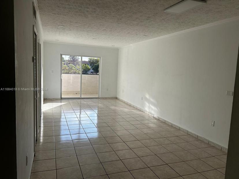 Picture of 6055 W 19Th Ave # 211, Hialeah FL 33012