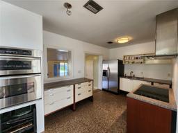 Picture of 900 SW 10Th Ter, Fort Lauderdale, FL 33315