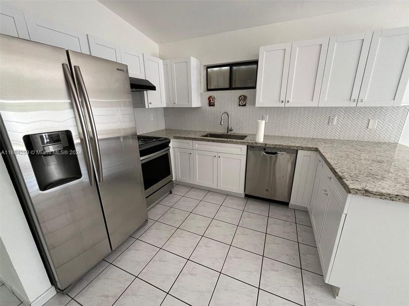 Picture of 2749 W 72Nd St, Hialeah FL 33016