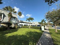 Picture of 4251 NW 5Th St # 108, Plantation, FL 33317