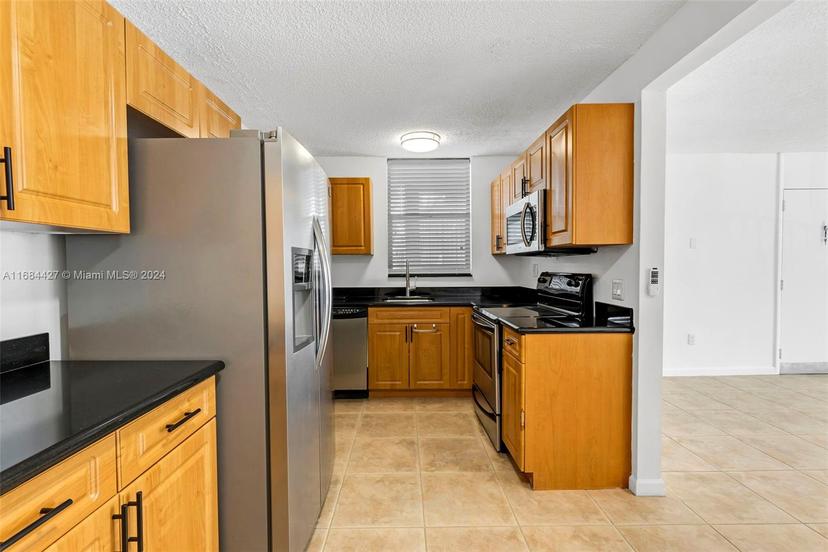 Picture of 1801 S Treasure Dr # 221, North Bay Village FL 33141