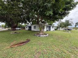 Picture of 6800 SW 10Th Ct, Pembroke Pines, FL 33023