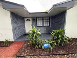 Picture of 6800 SW 10Th Ct, Pembroke Pines, FL 33023