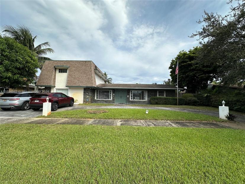 Picture of 5021 Fillmore St, Hollywood FL 33021