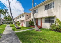 Picture of 1197 Marseille Dr # 12, Miami Beach, FL 33141